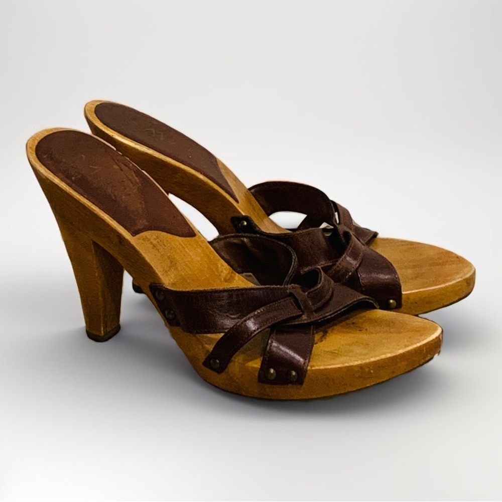 MIA Brown Leather Heels with Slingback and Open-Toe Design 1990 vintage